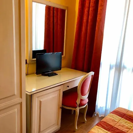 Hotell Alle Torri 3*